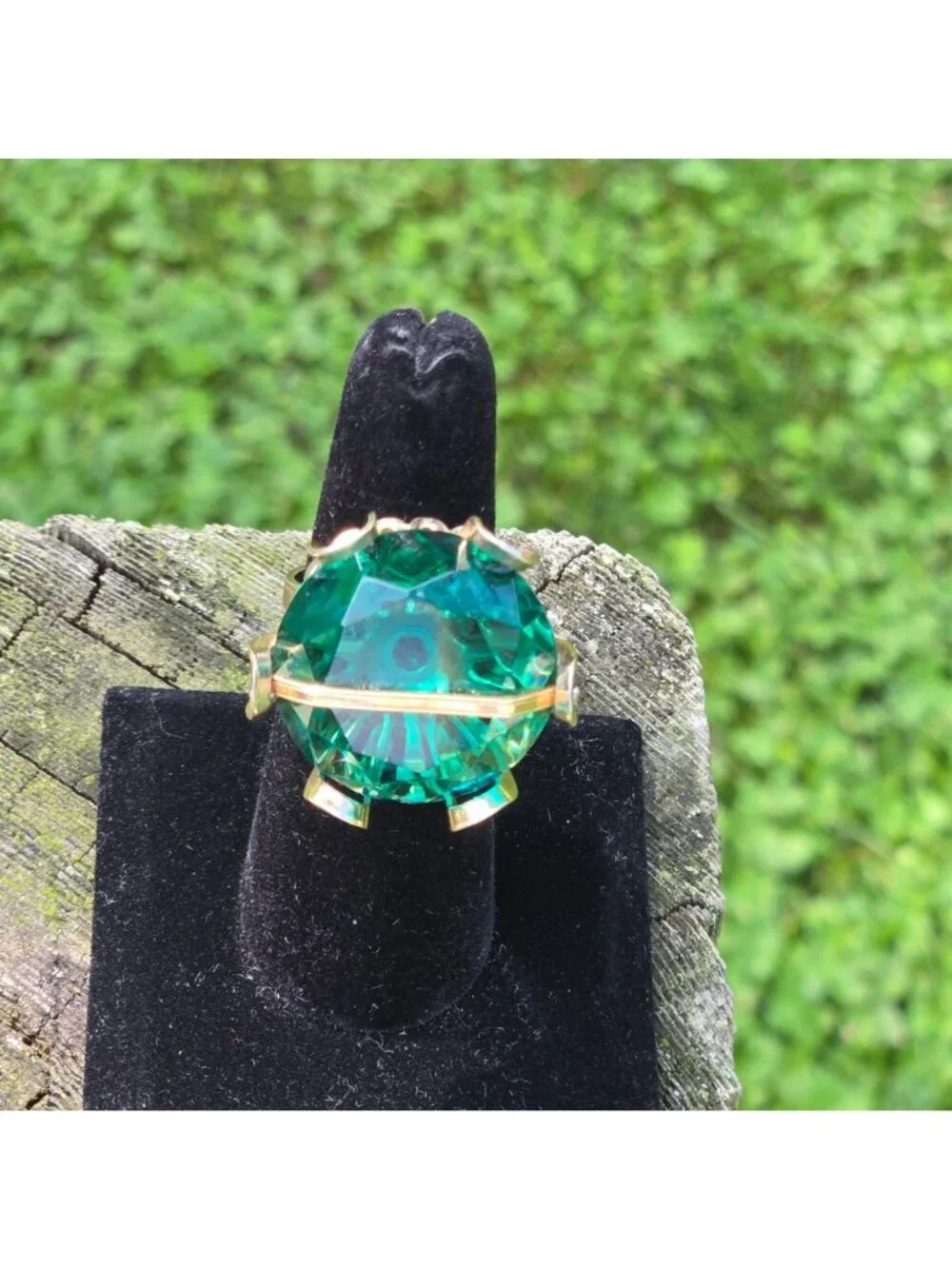 MCM Cocktail Ring Faceted Emerald-Green Crystal Gold-Tone Open-Work Statement